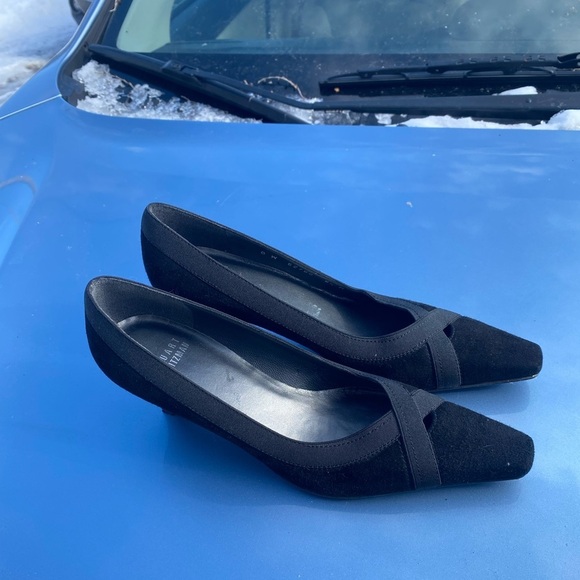 Stuart Weitzman Black Suede Kitten Heel Pumps 6.5 - Picture 3 of 9